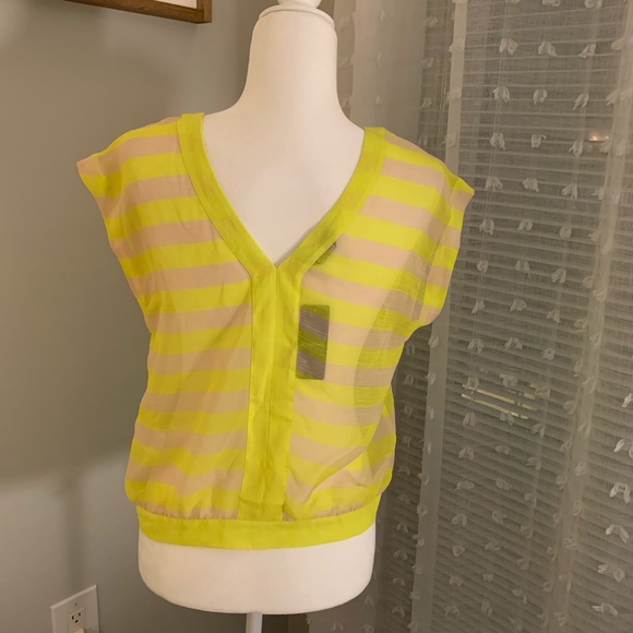 NWT Bebe sheer neon yellow & cream tie-front top - Picture 4 of 10